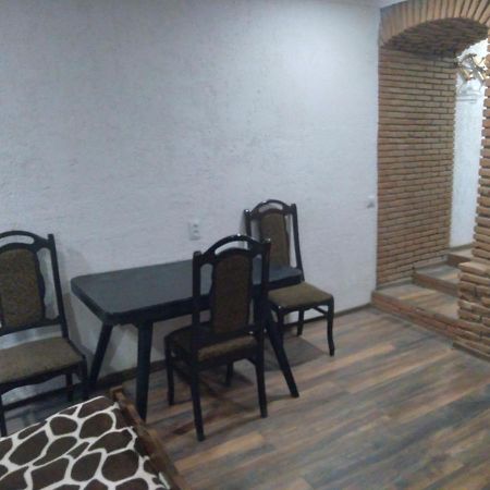 Apartamento Sani Tiflis Exterior foto